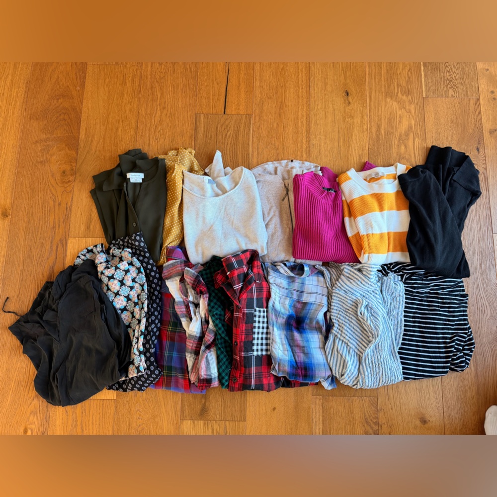 Lot of women’s size small tops!